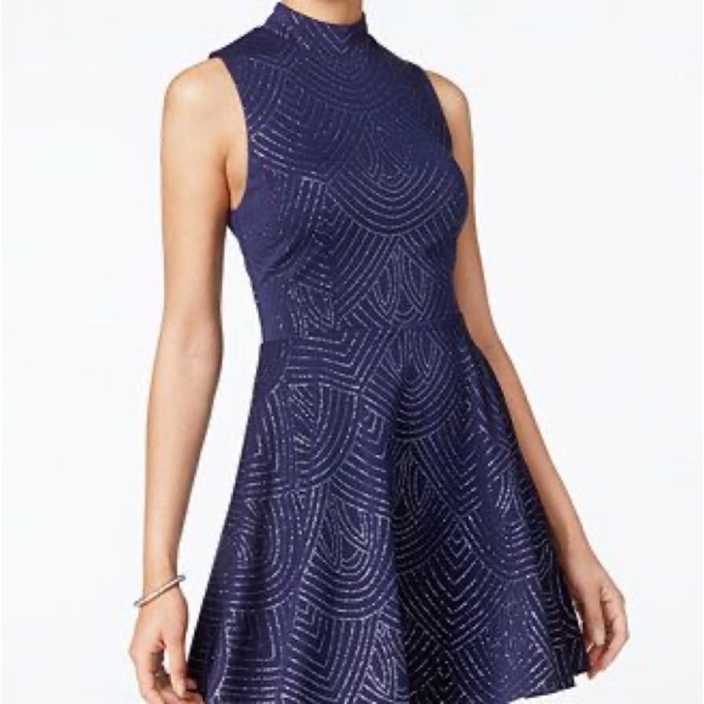 Elegant Navy Blue Sleeveless Dress